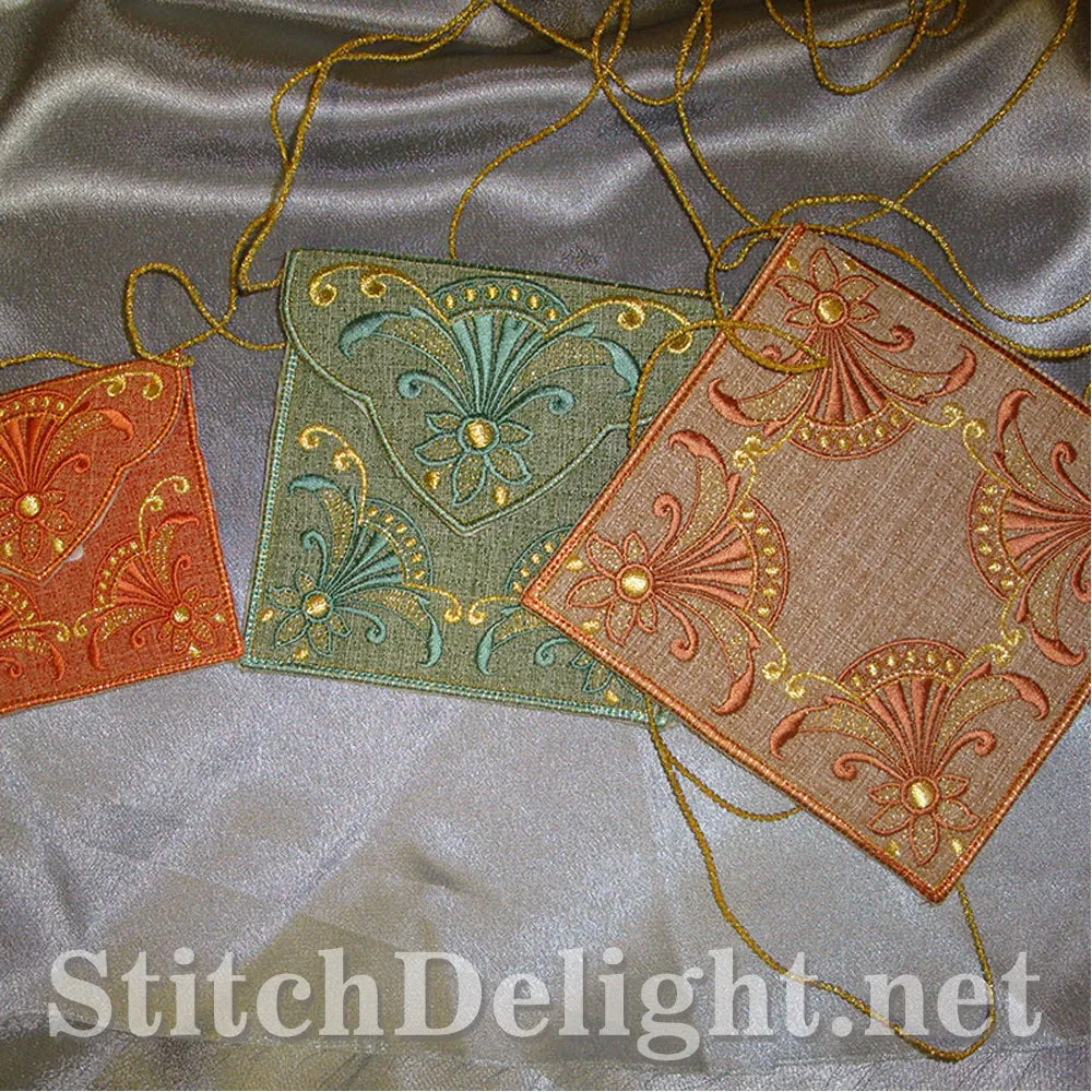 AE003 Goldwork Clutch Purses