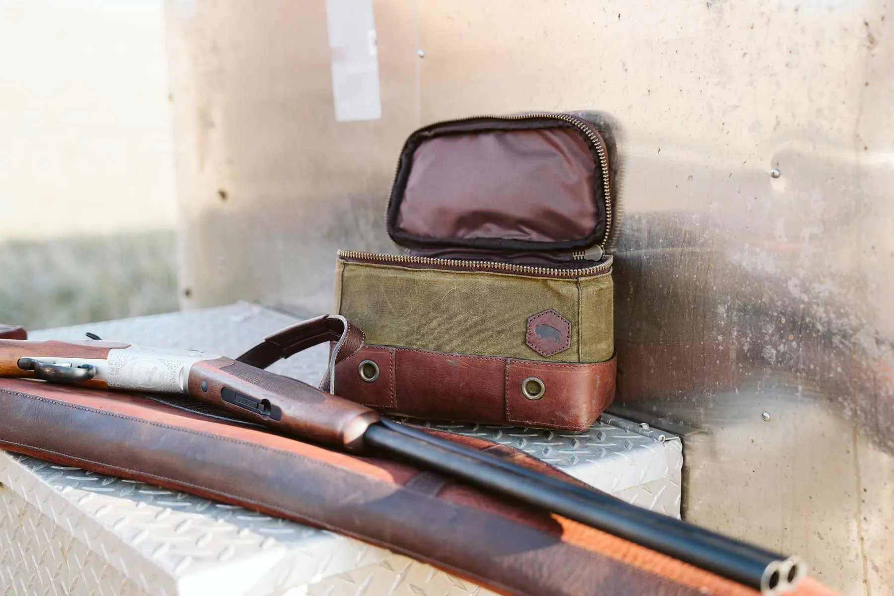 Dakota Shell Shooting Bag | Waxed Canvas and Leather