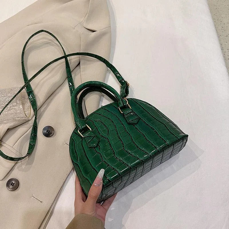 MAC149 Simple Retro Texture Crocodile Pattern Shell Bag