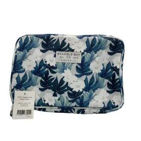 Magnolia HANG-FOLD Cosmetic Bag